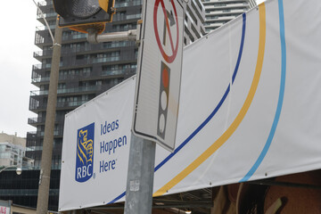 Fototapeta premium signage outside a future branch of RBC at Orchard View Blvd and Yonge St, Toronto