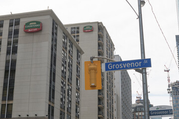 Fototapeta premium exterior of Courtyard by Marriott, a three-star hotel, located at 475 Yonge St, Toronto