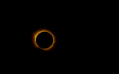 Totalité de l’éclipse solaire du 12 août 2026 avec couronne solaire visible en Espagne © Ludovic