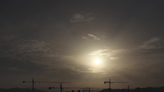 Timelapse Eclipse Parcial 2026. M&aacute;laga. Espa&ntilde;a.
