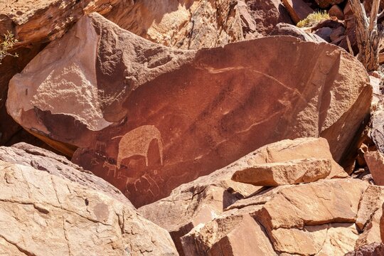 Rock engravings, prehistory, stone carvings, archaeology, Twyfelfontein, Namibia