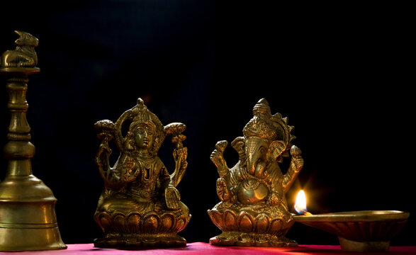 Ganesh and Lakshmi idol 