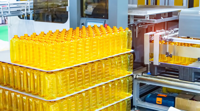 conveyor line for the production of plastic bottles close-up