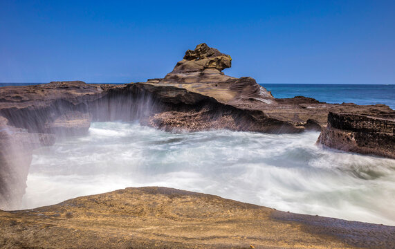 Indonesia, Bali, rocky coast, waves