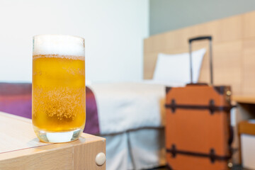 旅行先のホテルで飲むビール © tatsushi