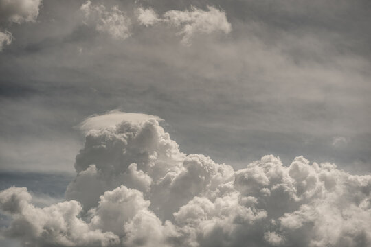 Spectacular clouds in the sky 05.26