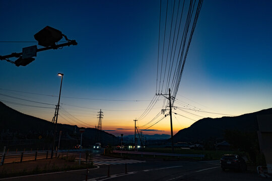 Carrefour de Tateno &agrave; Kumamoto au cr&eacute;puscule