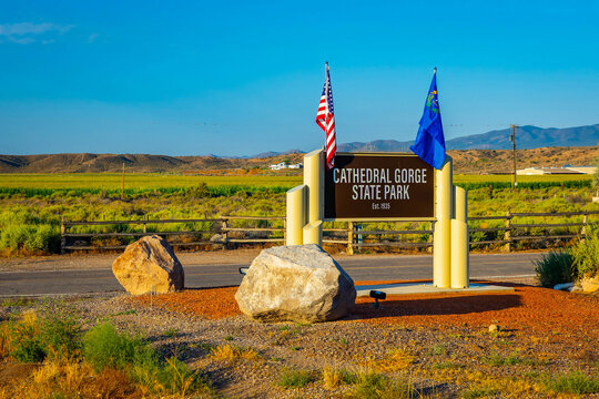 Cathedral Gorge State Park official welcome road sign
