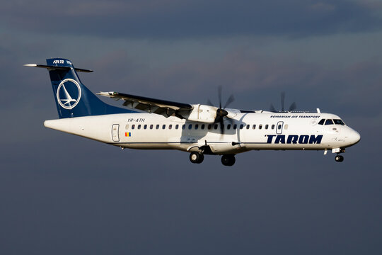 TAROM ATR 72-500 (YR-ATH) landing at Budapest Liszt Ferenc Airport on November 18, 2016 in Budapest, Hungary