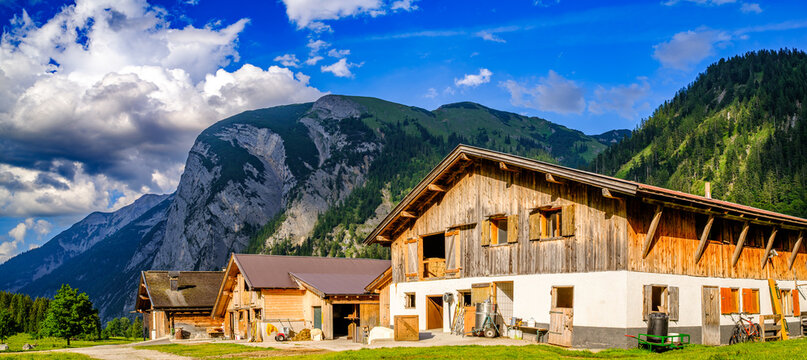famous valley in austria - alpe eng