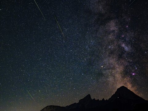 Shooting stars and Milky Way over the Watzmann, Sch&ouml;nau am K&ouml;nigssee, Berchtesgadener Land, Bavaria, Germany
