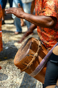 A performance of a traditional dance called &ldquo;tambor de crioula&rdquo; on the streets of S&atilde;o Lu&iacute;s in Maranh&atilde;o