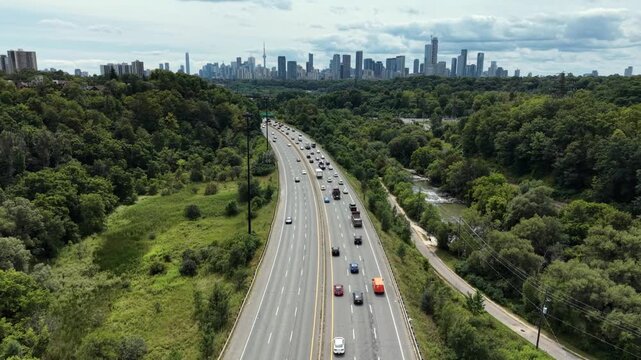 Aerial view of the Don Valley Parkway and the Toronto skyline