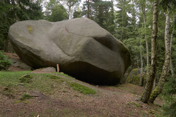 Rounded granite boulder near Zihle © Milan