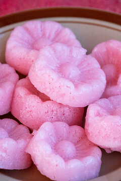 Kue lapis mawar or similar variations of kue mangkok or kue apem are made using rose shaped molds. 