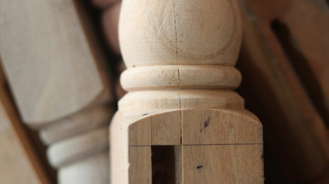 Industrial Wood Lathe Machine | Precision Wood Shaping, Turning and Furniture Manufacturing