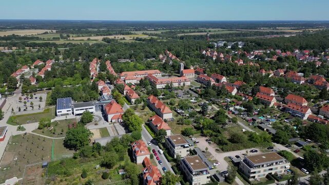 Wustermark aus der Vogelperspektive &ndash; Luftaufnahme der Ortschaft im Havelland bei Berlin, August 2026