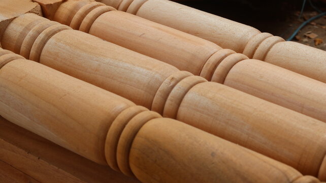Industrial Wood Lathe Machine | Precision Wood Shaping, Turning and Furniture Manufacturing