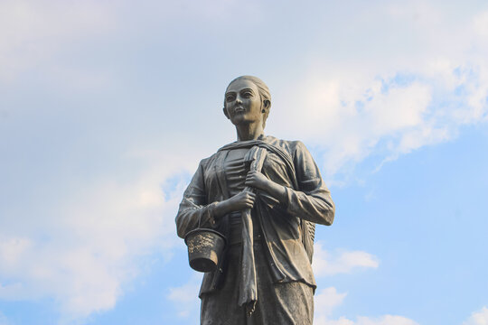 Traditional Indonesian Herbal Vendor Woman Statue Monument. August 3, 2026, in Sukoharjo, Indonesia