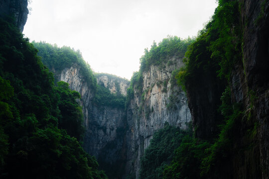 Three Natural Bridges is located in Xiannushan Town, Wulong District, it is UNESCO World's heritage site.