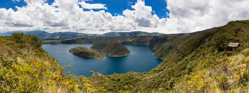 South America, Ecudador, Imbabura Province, Cotacachi Cayapas Ecological Reserve, Cotacachi, Cuicocha Lake, Islands Yerovi and Teodoro Wolf, Panorama
