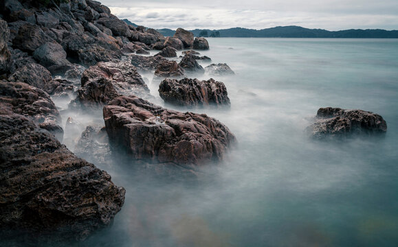 New Zealand, North Island, View of cathedral cove on coromandel peninsula