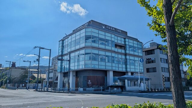 京阪電車　三条駅