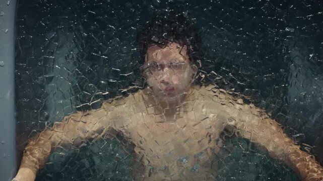 Breathing through an outdoor ice bath for cold plunge recovery