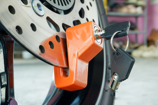 Motorcycle Disc Brake Lock on Wheel Rotor for Vehicle Anti-Theft Security