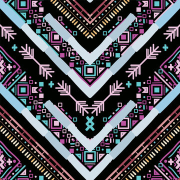 Vibrant ethnic patterns. Covers with tribal motifs. Vector geometric abstract seamless pattern. Zigzags. Highly detailed. Mayan and Aztec. Chevron background. Craft drawing. Horizontal border