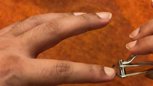 Cutting nails 