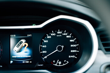 Fototapeta premium speedometer in an expensive new car