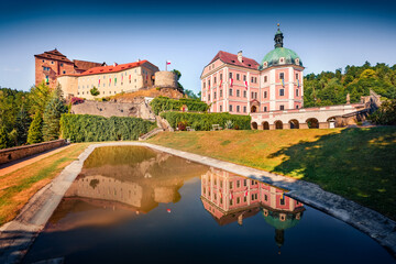 Fototapeta premium Breathtaking morning view of Becov nad Teplou castle. Marvelous summer cityscape of Becov nad Teplou town, Karlovy Vary District, Czech Republic, Europe. Traveling concept background.