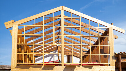 Fototapeta premium Armazón estructural para el tejado de una vivienda