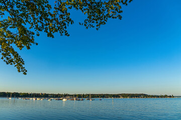 Blick vom Konstanzer Münsterturm über den Bodensee © E. Schittenhelm