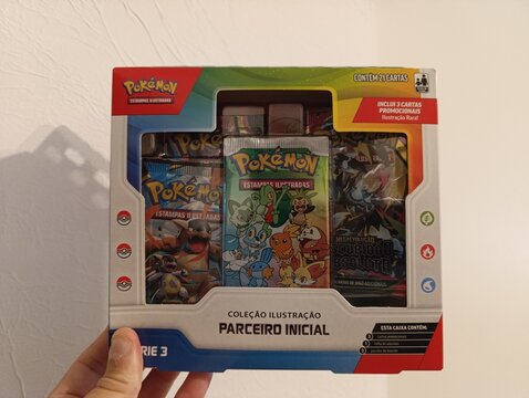 Cartas de Pok&eacute;mon - Cole&ccedil;&atilde;o Ilustra&ccedil;&atilde;o Parceiro Inicial.