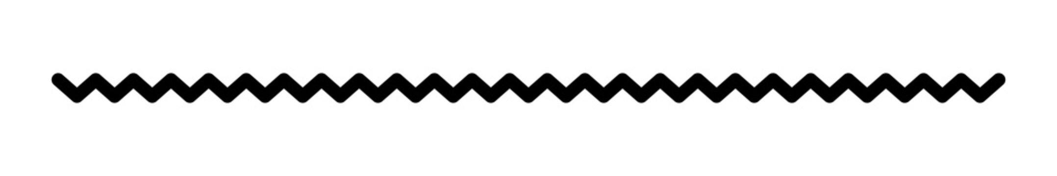 Black zigzag divider line isolated on transparent background, minimal wavy border element for text separation, website decoration and graphic design.