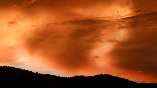 cielo naranja