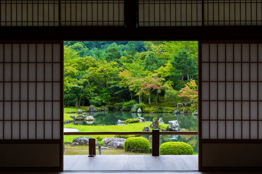 日本の風景・夏　京都　嵯峨嵐山　世界遺産　天龍寺　方丈