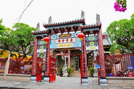 HOI AN, VIETNAM - APRIL 19, 2026: Ornate entrance gate of Cantonese Assembly Hall historical Chinese temple in Hoi An UNESCO World Heritage Site