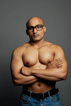 Portrait of a muscular man 