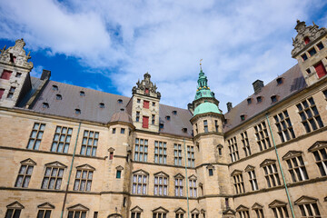 Obraz premium Courtyard view of Kronborg Fortress in Denmark, known as Hamlet's Castle.