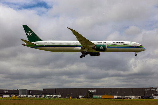 HZ-AR32 Saudia Boeing 787-10 Dreamliner is landing at Schiphol Amsterdam Airport