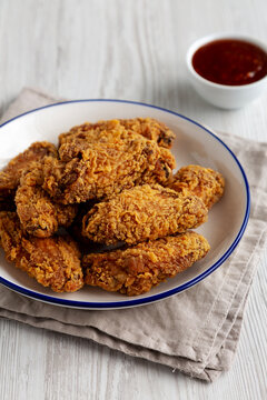 Spicy Deep Fried Chicken Wings with Sweet and Sour Sauce