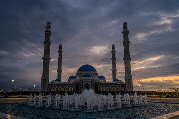 Astana Grand Mosque at dusk © Emad Aljumah