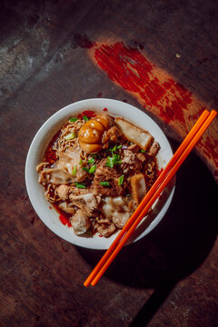 Malaysian street food: pork rib noodles