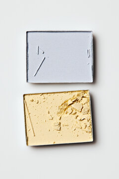 Light-colored eyeshadows 
