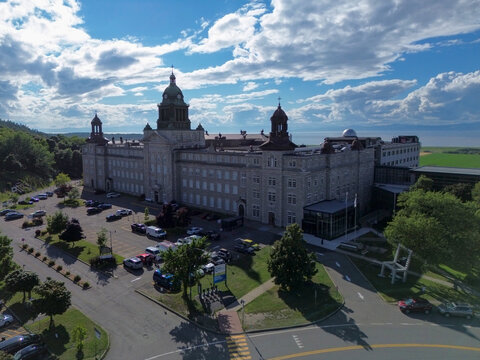 Coll&egrave;ge de Ste-Anne et du C&eacute;gep de La Pocati&egrave;re. C&eacute;gep de La Pocati&egrave;re, Qu&eacute;bec.
