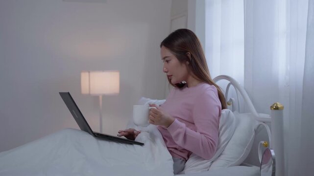 Concept of Online education. man use Online education training and e-learning webinar on internet for personal development and professional qualifications. Digital courses to develop new skills.