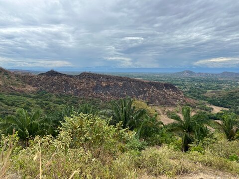 view of the mountains